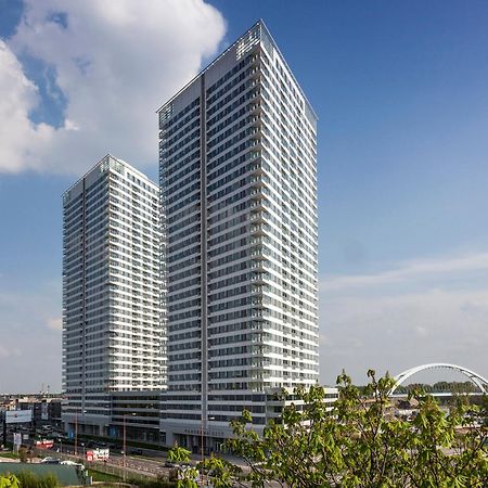 Sag Panorama City Free Parking Братислава Экстерьер фото